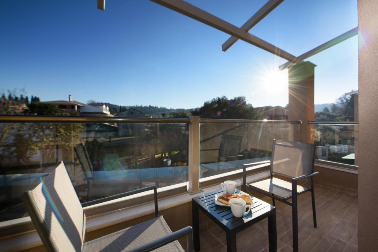 Efilenia Luxury Villas คอนโตกาลิ ภายนอก รูปภาพ